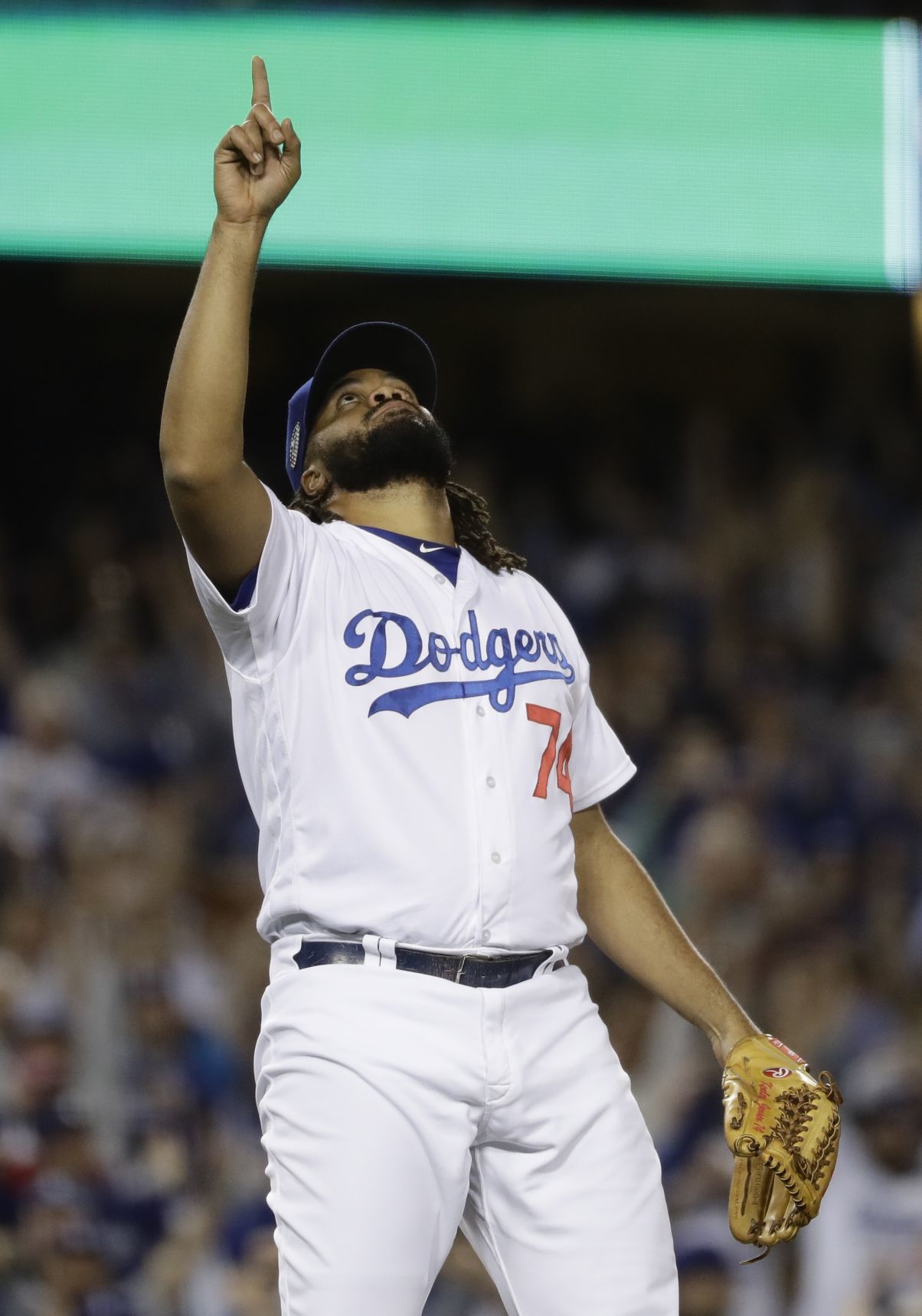Dodgers 2, Brewers 1